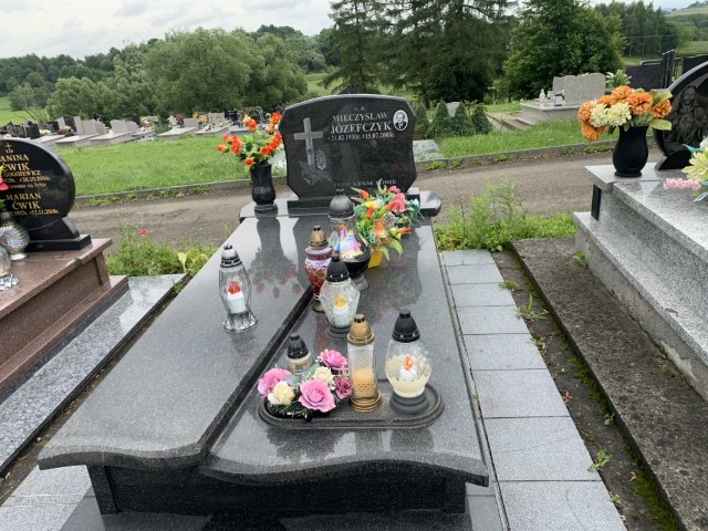 Grób Mieczysław Józefczyk