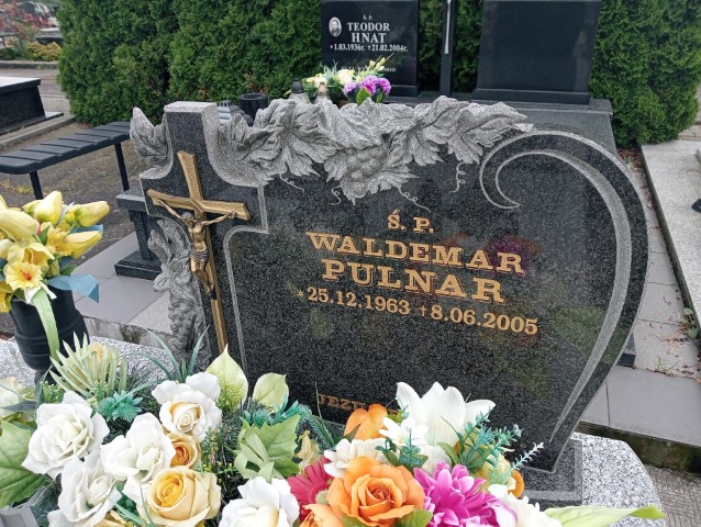 Waldemar Pulnar 1963 Iwonicz Zdrój - Grobonet - Wyszukiwarka osób pochowanych