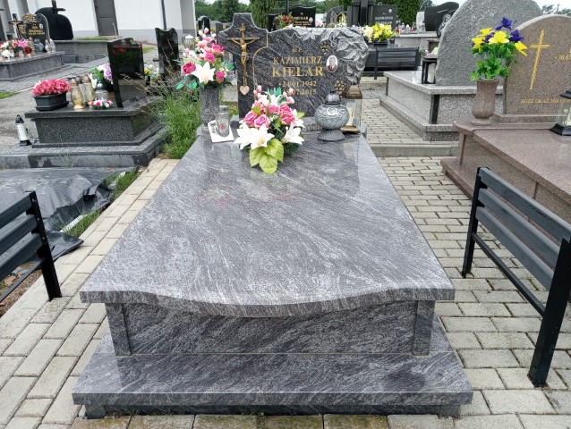Grób Kazimierz Kielar