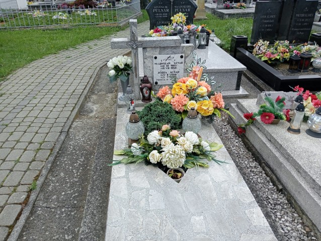 Grób Józefa Kenar