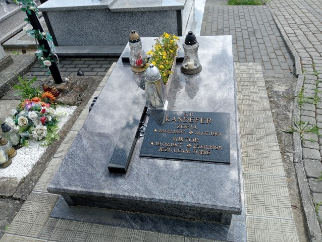 Grób Gabriel Komborski