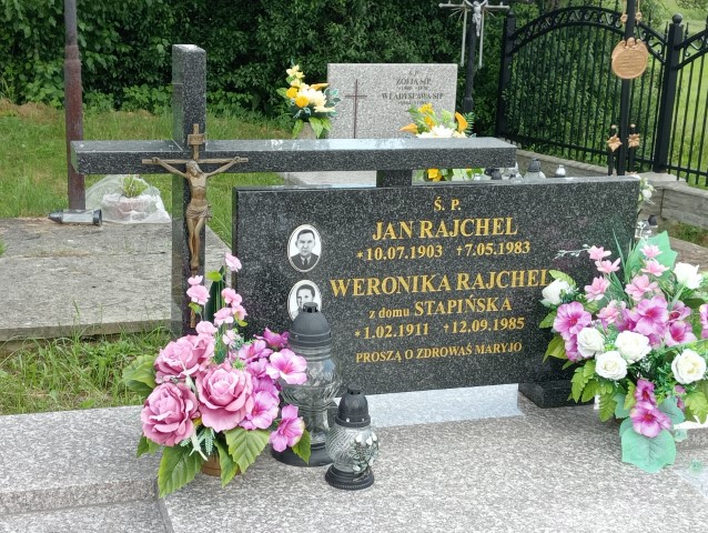 Weronika Rajchel 1911 Iwonicz Zdrój - Grobonet - Wyszukiwarka osób pochowanych