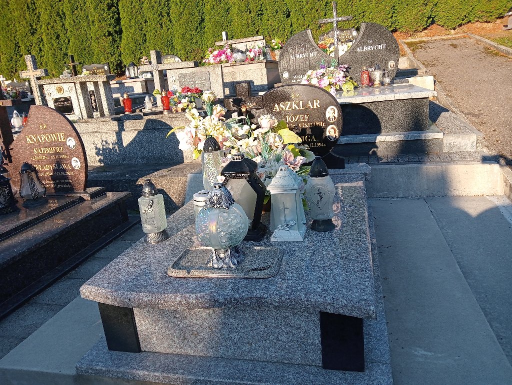 Grób Józef Aszklar