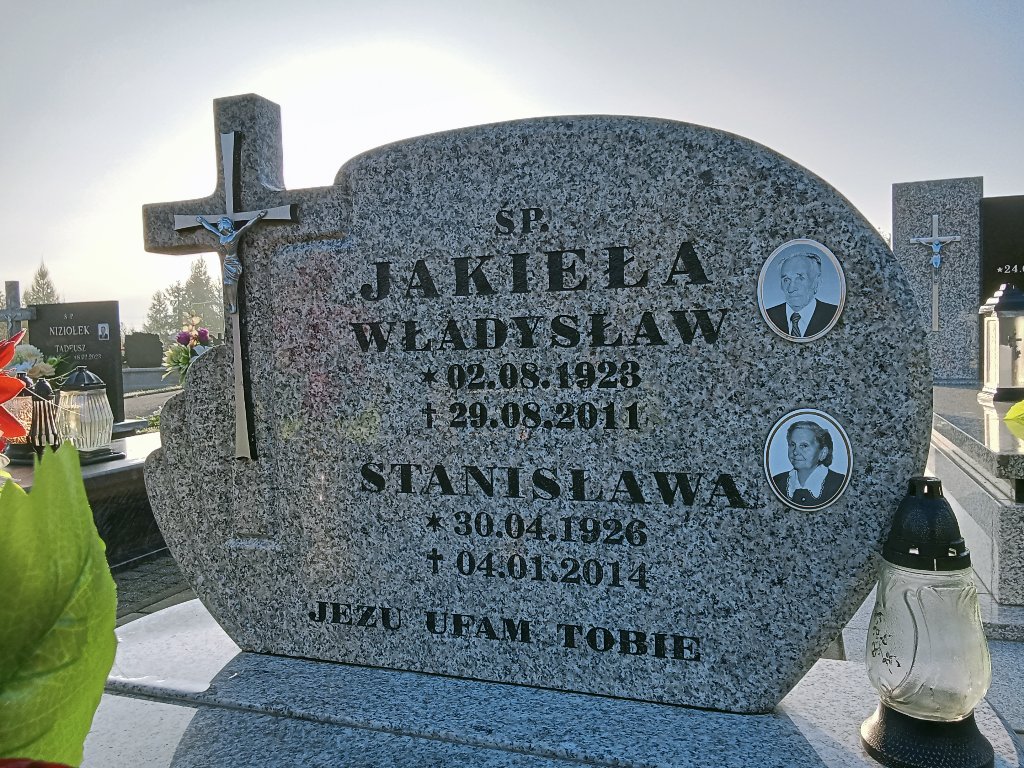 Grób Władysław Jakieła